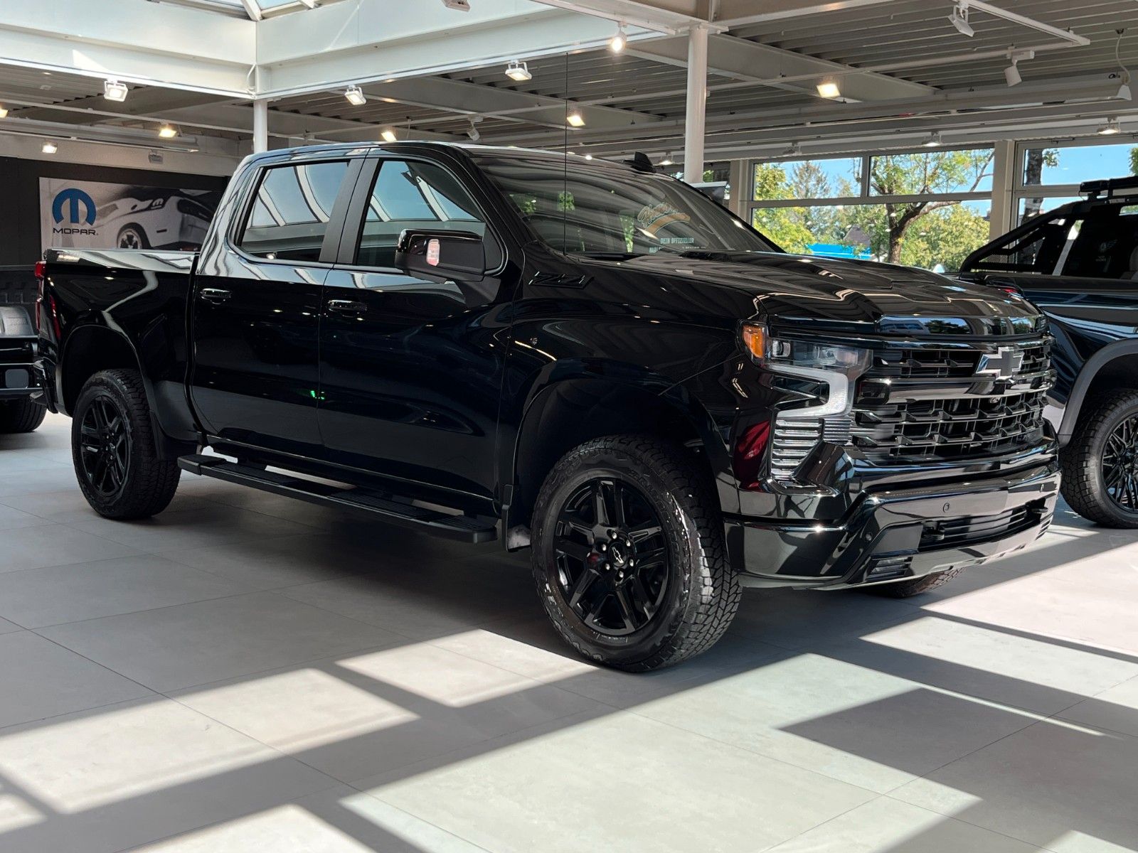 Fahrzeugabbildung Chevrolet Silverado Trail Boss 6.2 V8 LPG