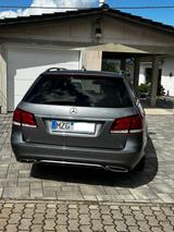 Mercedes-Benz E 200 BlueTEC T AVANTGARDE AVANTGARDE - Mercedes-Benz E 200 mit Diesel-Antrieb: Kombi, Automatik