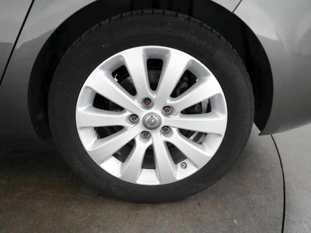 Zafira C INNOVATION AT 7-SITZER+AHK+LED+RÜCKFAHR