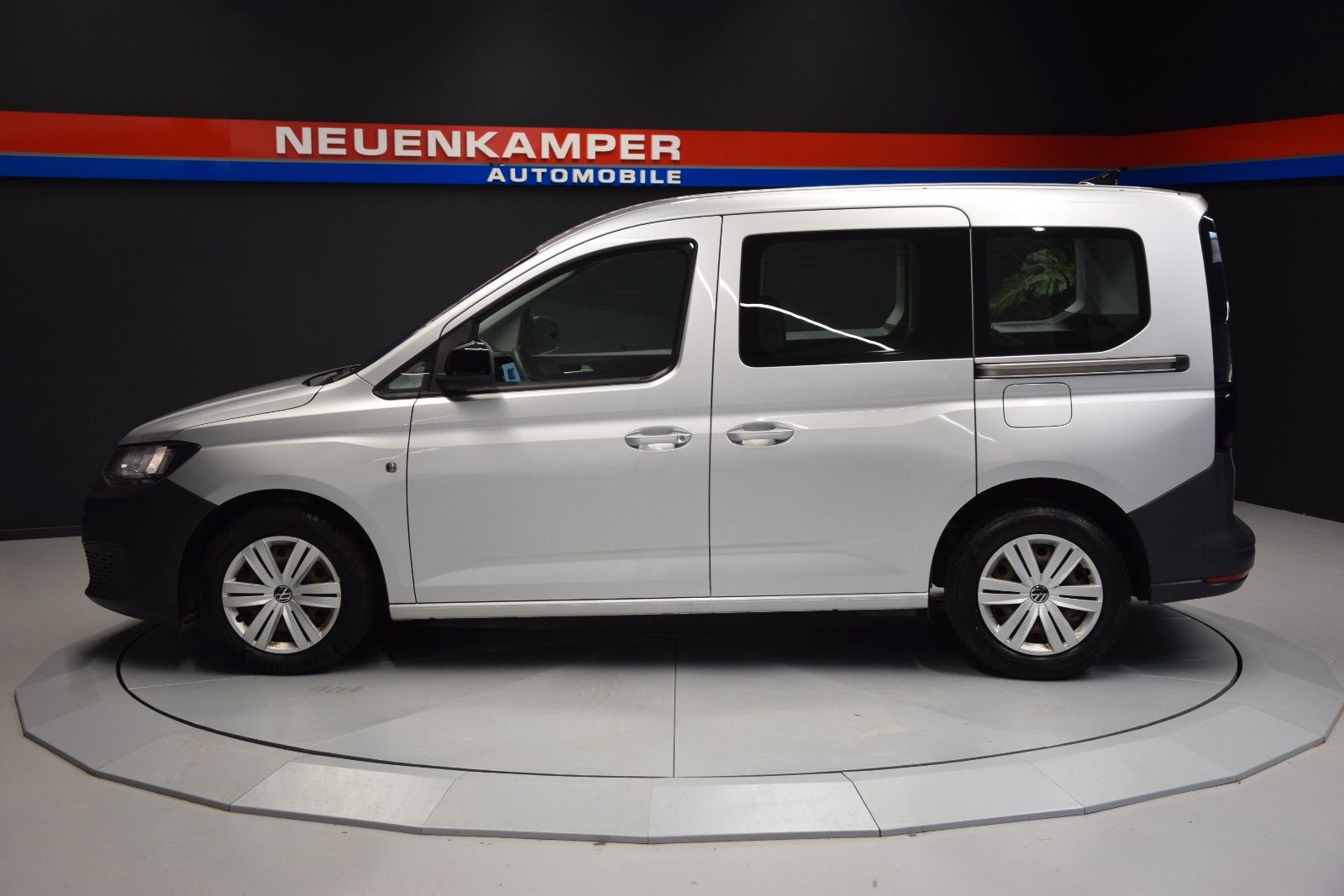Fahrzeugabbildung Volkswagen Caddy Basis Tempomat 5. Sitzer DAB Leder PDC