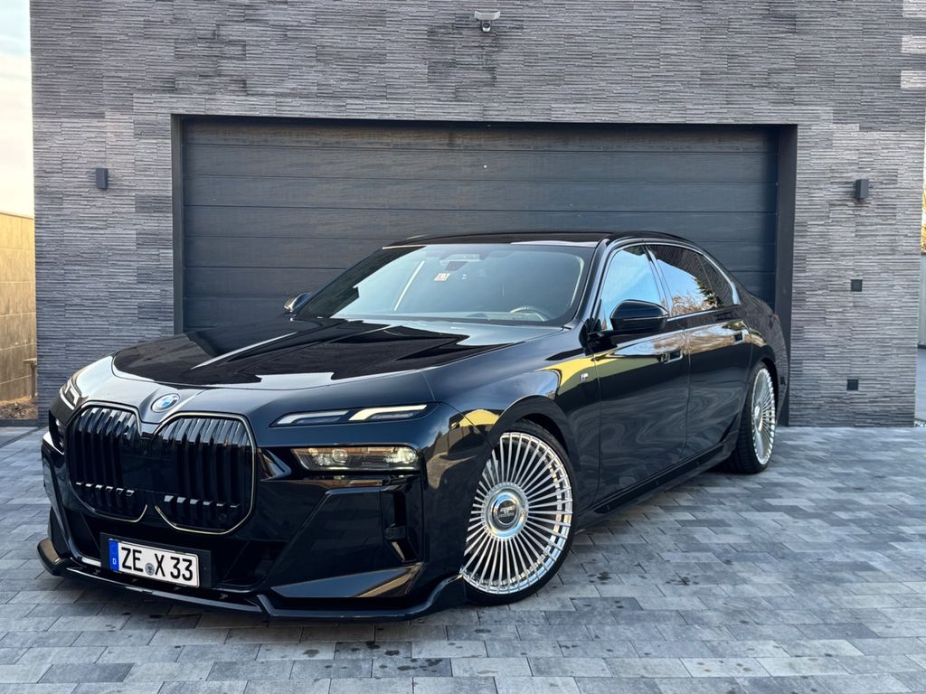 Image of BMW 740