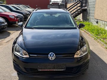 Volkswagen Golf - 5