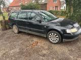 Volkswagen Passat Variant 2.0 Basis Variant Basis - Volkswagen Passat Variant aus 1998