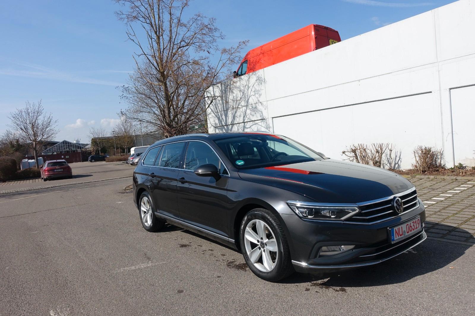 Volkswagen Passat Variant Elegance2,0TDI Navi SHZ Matrix