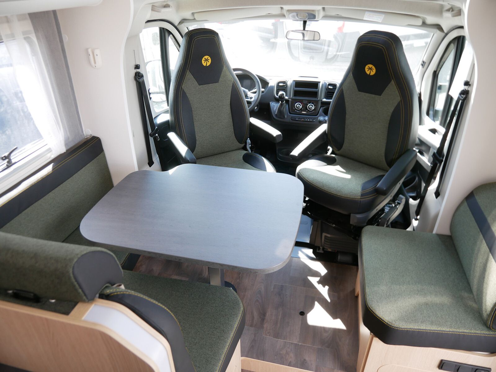Fahrzeugabbildung Sunlight Adventure T 68 Hubbett, Automatik