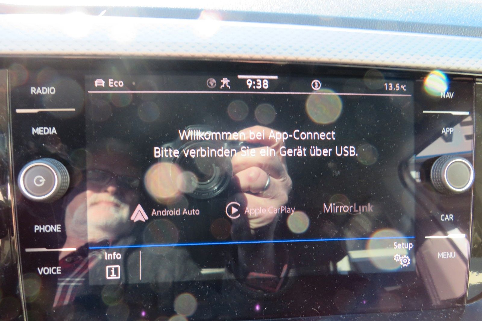 Fahrzeugabbildung Volkswagen T-Cross Active ACC NAVI APP GJ SITZH. PDC 1HD