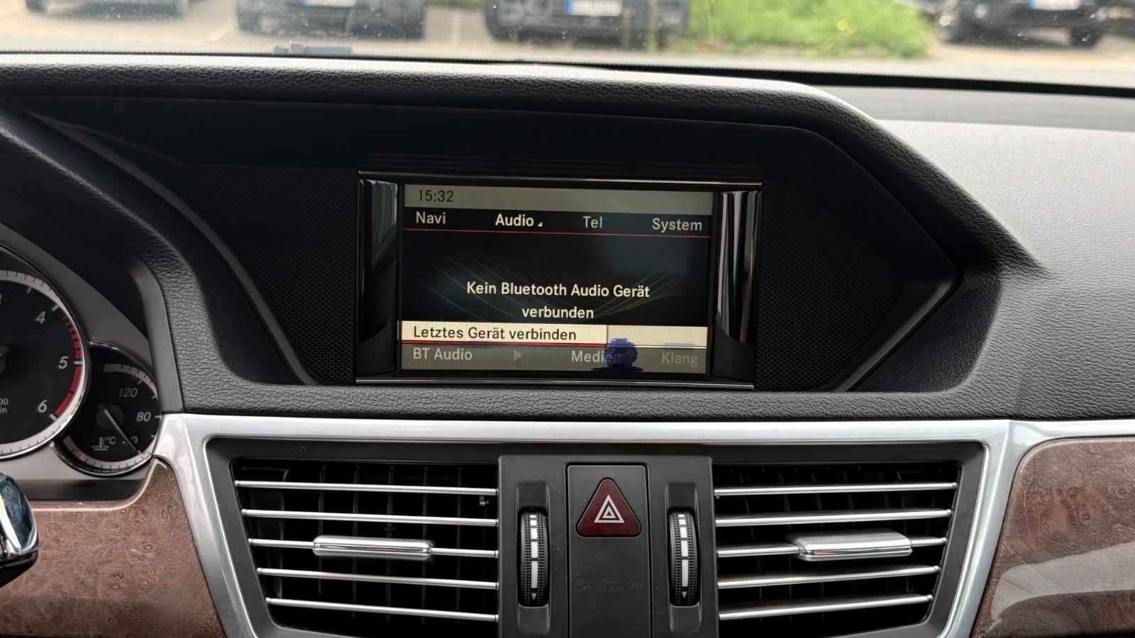Mercedes-Benz E 220 Elegance *Automatik*AMG-Paket*Xenon*
