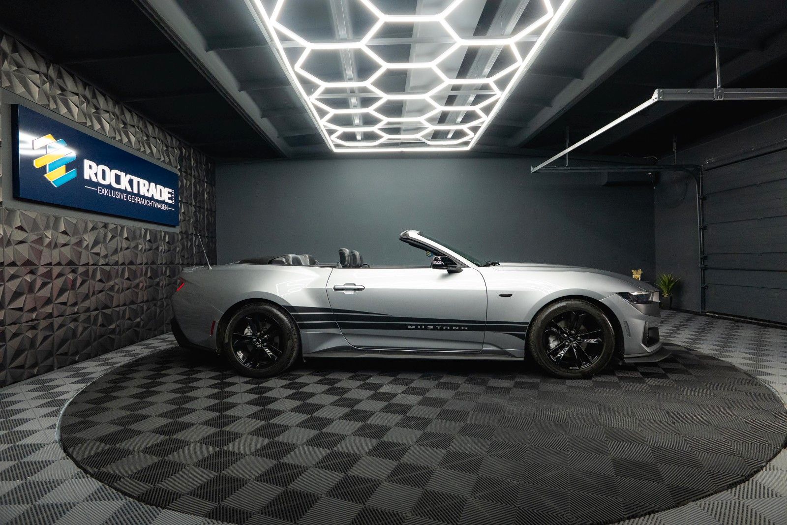 Fahrzeugabbildung Ford Mustang GT Cabrio DARK HORSE PREMIUM MY2024 19%