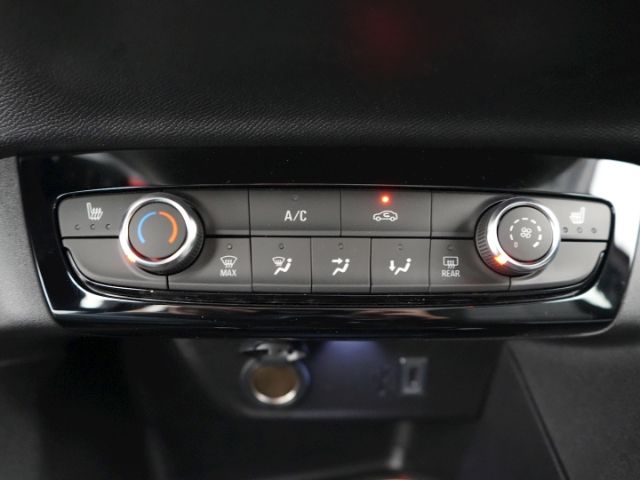 Corsa F FACELIFT+RÜCKFAHRKAMERA+SITZ-/LENKRADHEI