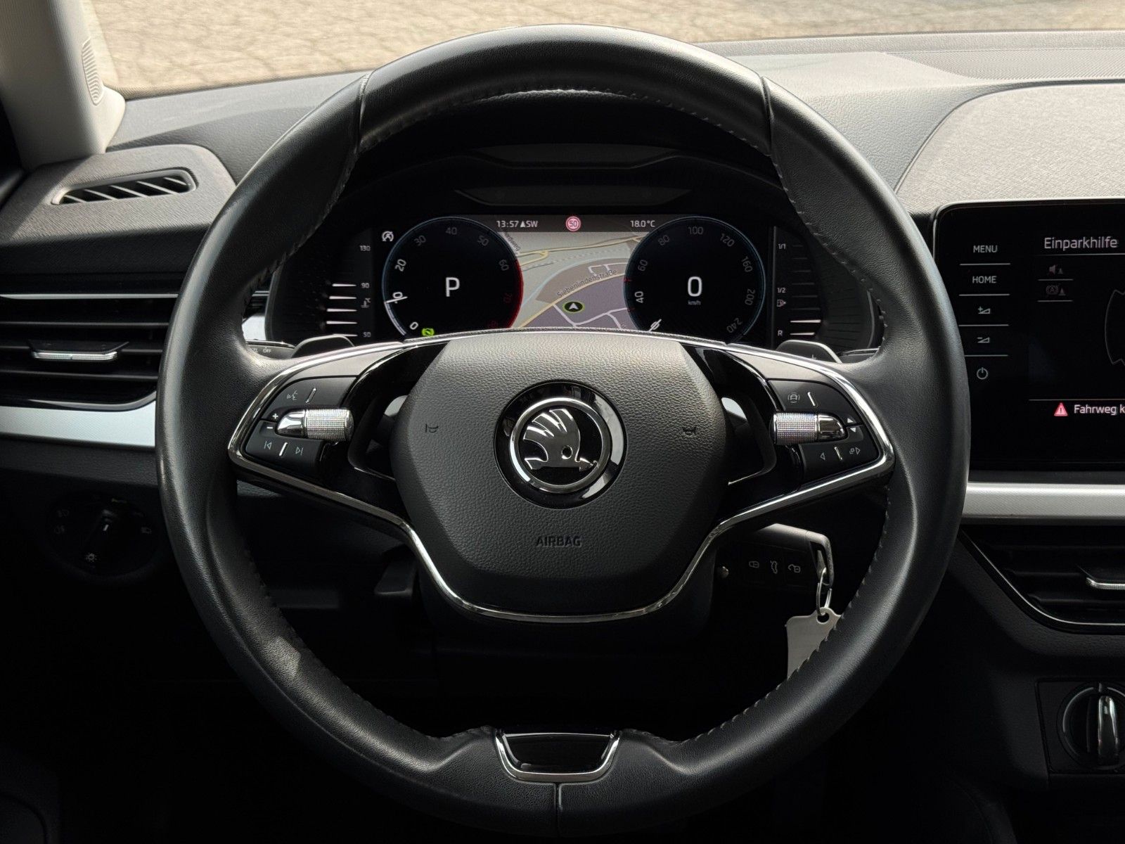 Fahrzeugabbildung SKODA Scala 1.0 DSG Ambition CarPlay Temp. SHZ PDC