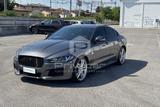 Jaguar JAGUAR XE 2.0 300 CV AWD aut. R-Sport - Jaguar XE R-Sport mit Benzin-Antrieb