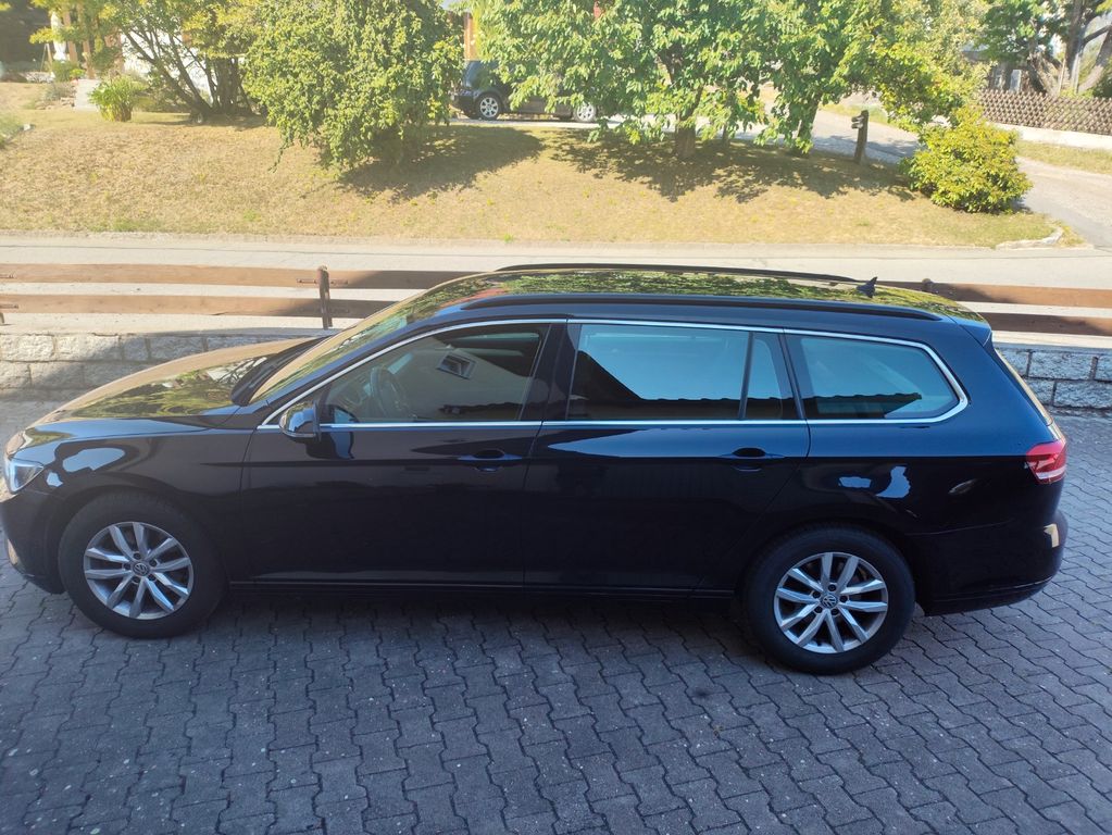 Image of Volkswagen Passat