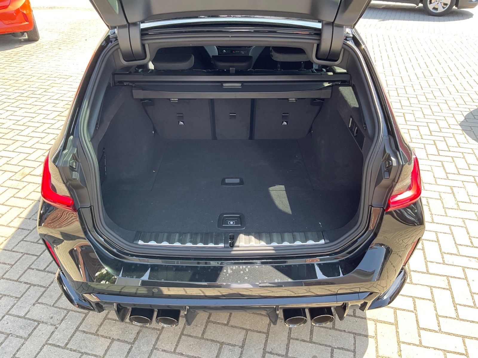 Fahrzeugabbildung BMW M3 Touring Comp. xDrive,Driver's Package,ACC