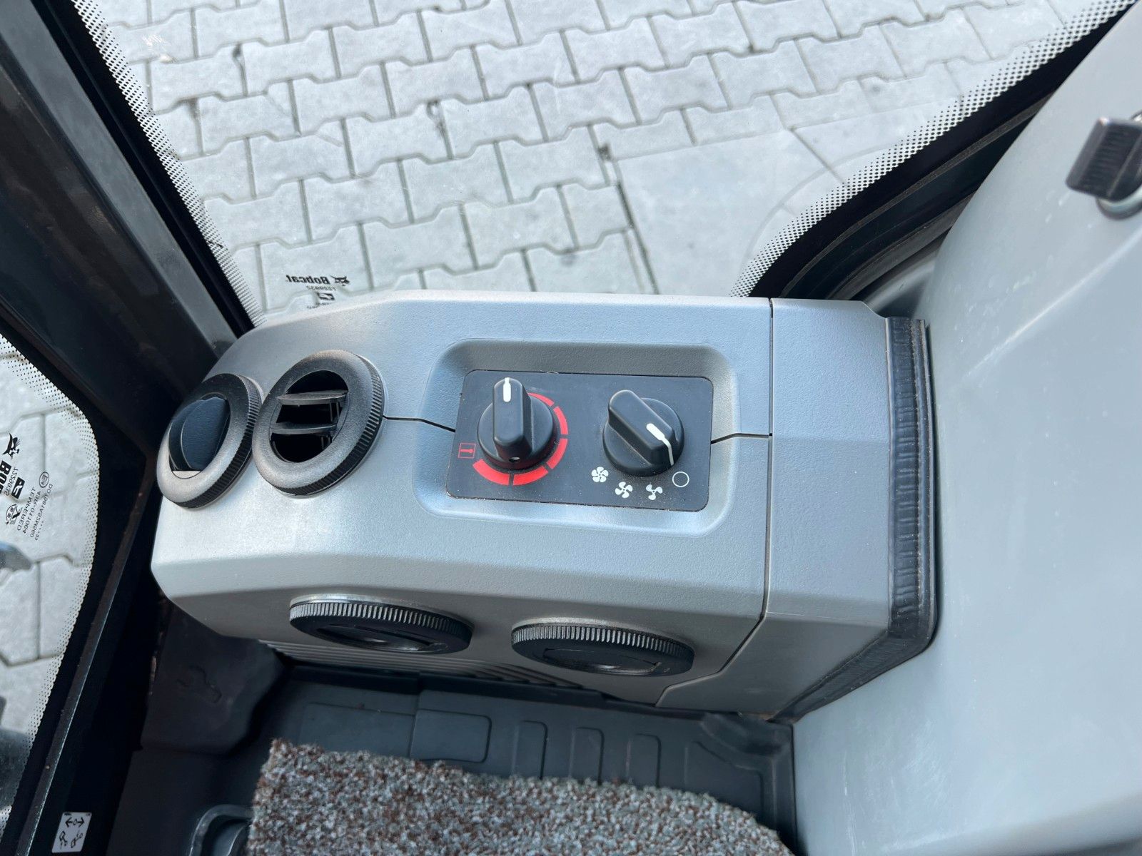 Fahrzeugabbildung Bobcat E17 / MS01 / nur 57h! / 2023 / Löffelpaket