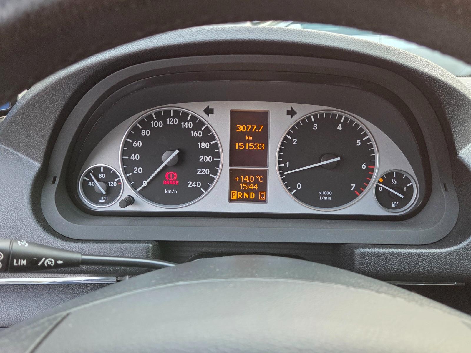 Mercedes-Benz B170 2008 — photo 21