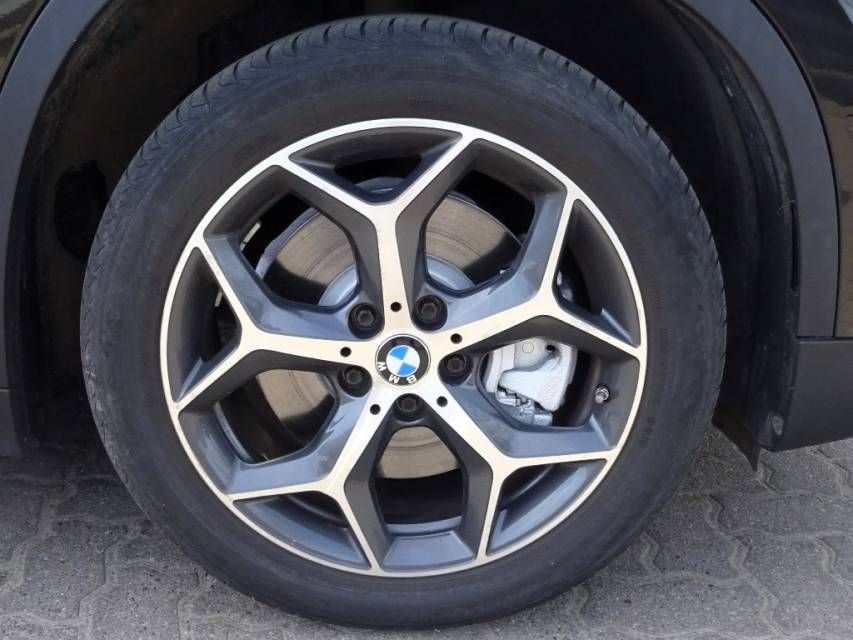 Fahrzeugabbildung BMW X1  xDrive20d  xLine /Navi/8xbereift/Kamera