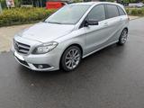 Mercedes-Benz B 180 CDI Sportpaket LED Allwetterreifen AHK