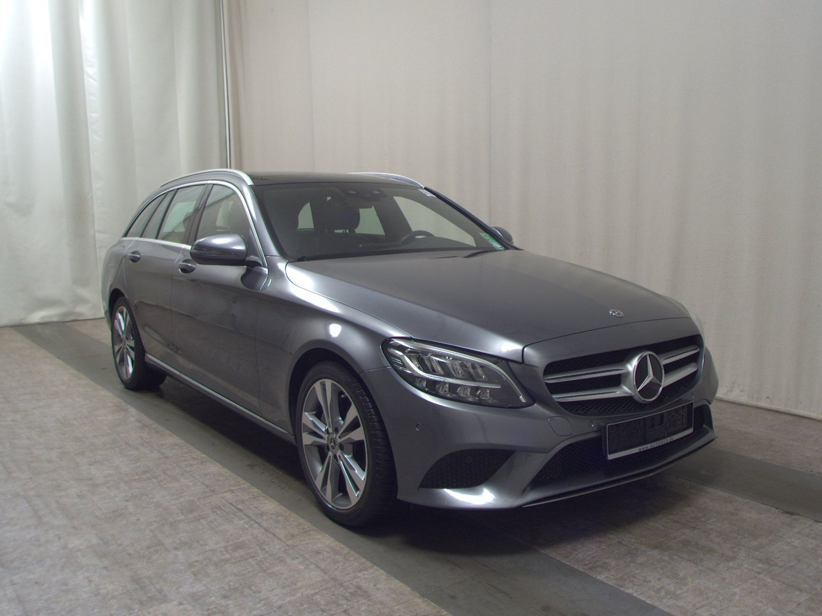 Mercedes-Benz C 220 T d Avantgarde Navi LED Pano Burmester imagem 3