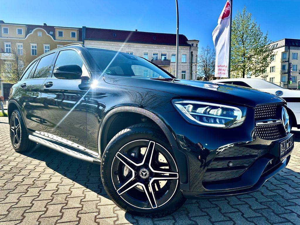 Image of Mercedes-Benz GLC 300