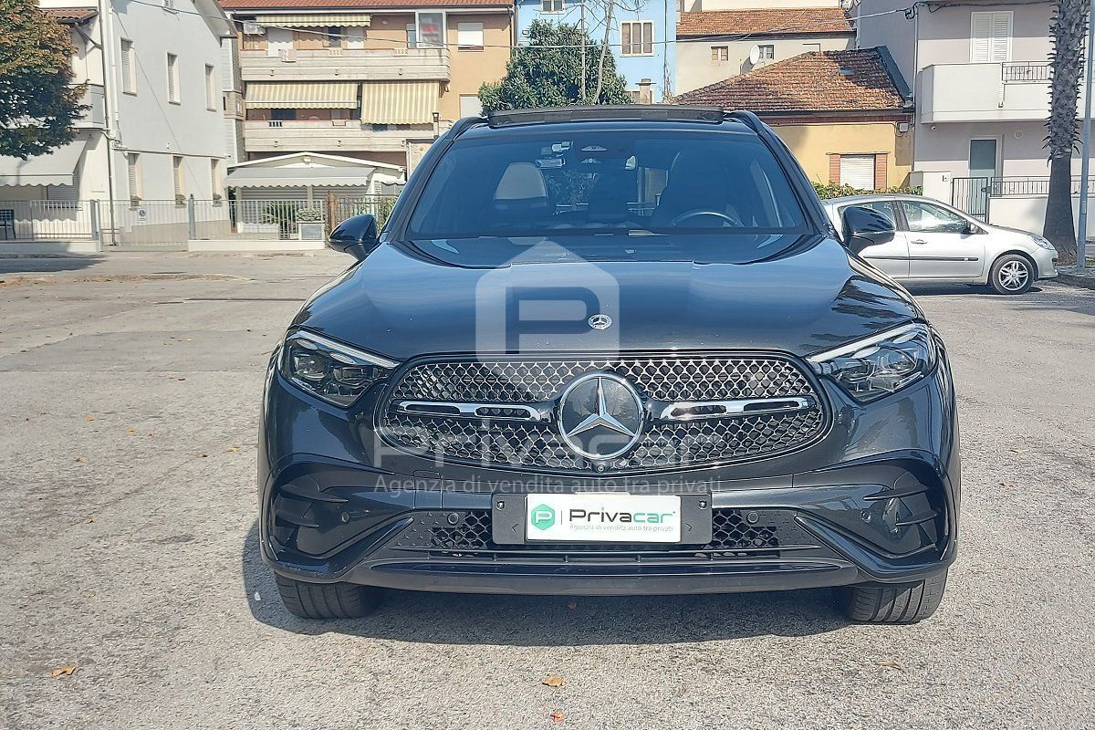 Mercedes-Benz MERCEDES GLC 220 d 4Matic Mild Hybrid AMG Line P imagem 2