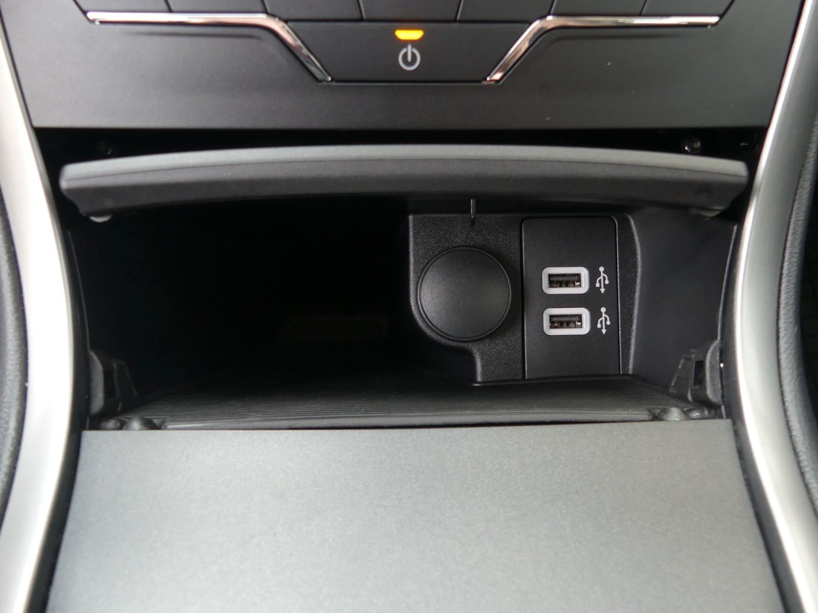 Fahrzeugabbildung Ford Galaxy Trend*Kamera*7 Sitze*