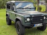 Land Rover Defender 90 TD4 Station Wagon Motor 45k km - Land Rover Defender: Grün