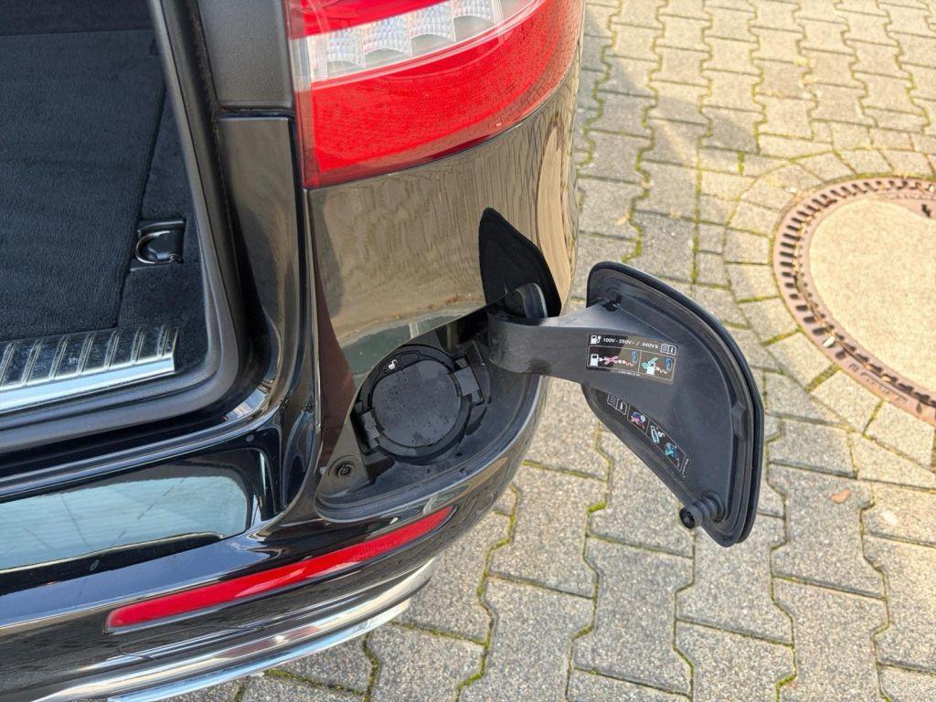 Mercedes-Benz E 300 de T 9G-TRONIC Avantgarde