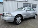 Mercedes-Benz C 180 Sport 90kW 122PS Automatik/AHK/Schiebedach - gebrauchte Mercedes-Benz C 180 aus dem Jahr 1995