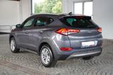 Hyundai Tucson 1.6 T-GDI Navi AHK Totwinkel Kamera - mit Benzin-Antrieb: Grau, Leichtmetallfelgen, mit Klimaautomatik