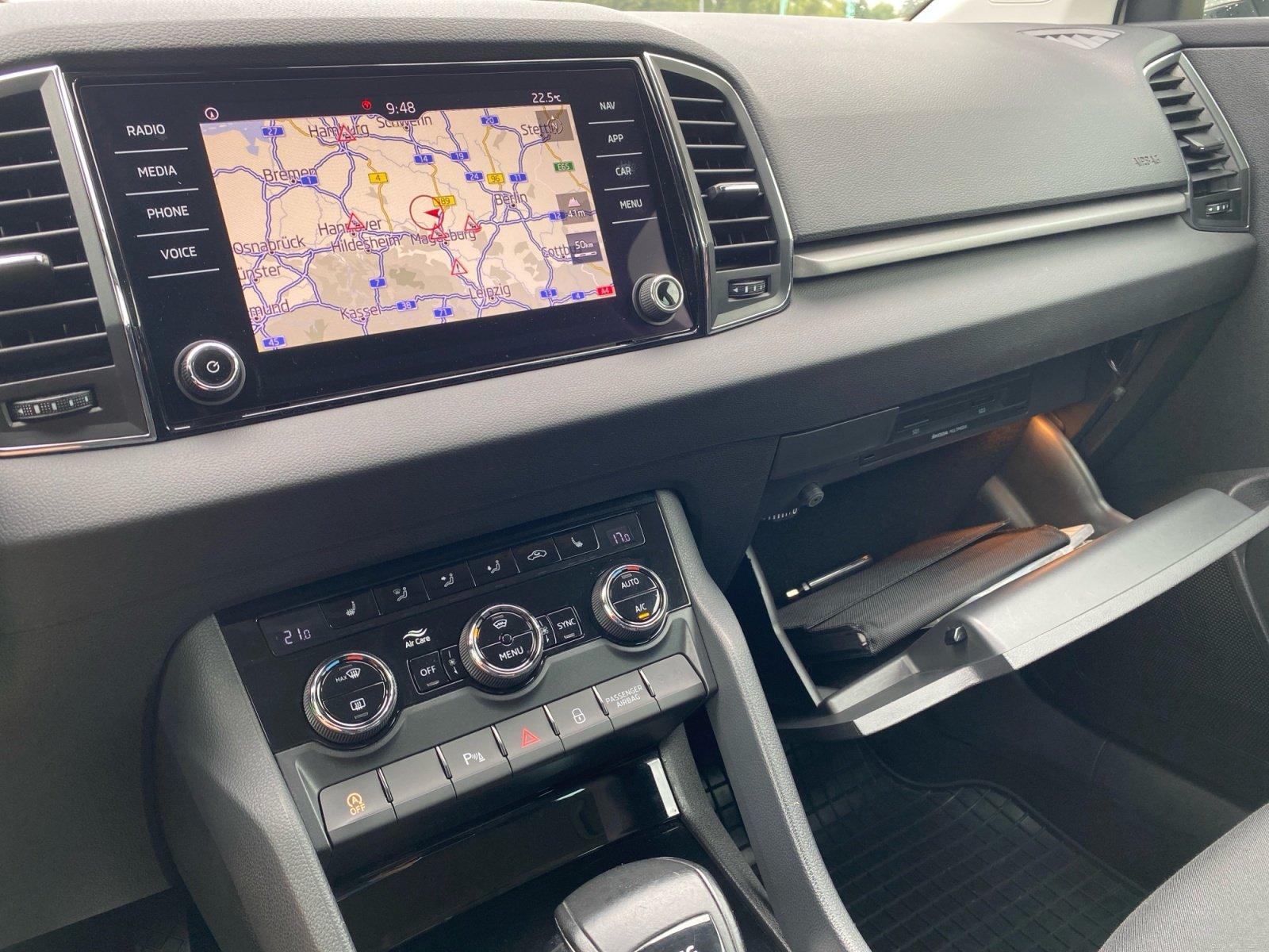 Skoda Karoq Ambition 1.6 TDI 2xKlima+ACC+PDC+SHZ+NAV