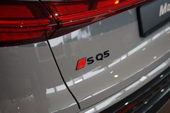 AUDI SQ5 TFSI | Pano | Carbon | Tech pro | HuD | B&O AUDI SQ5 TFSI | Pano | Carbon | Tech pro | HuD | B&O