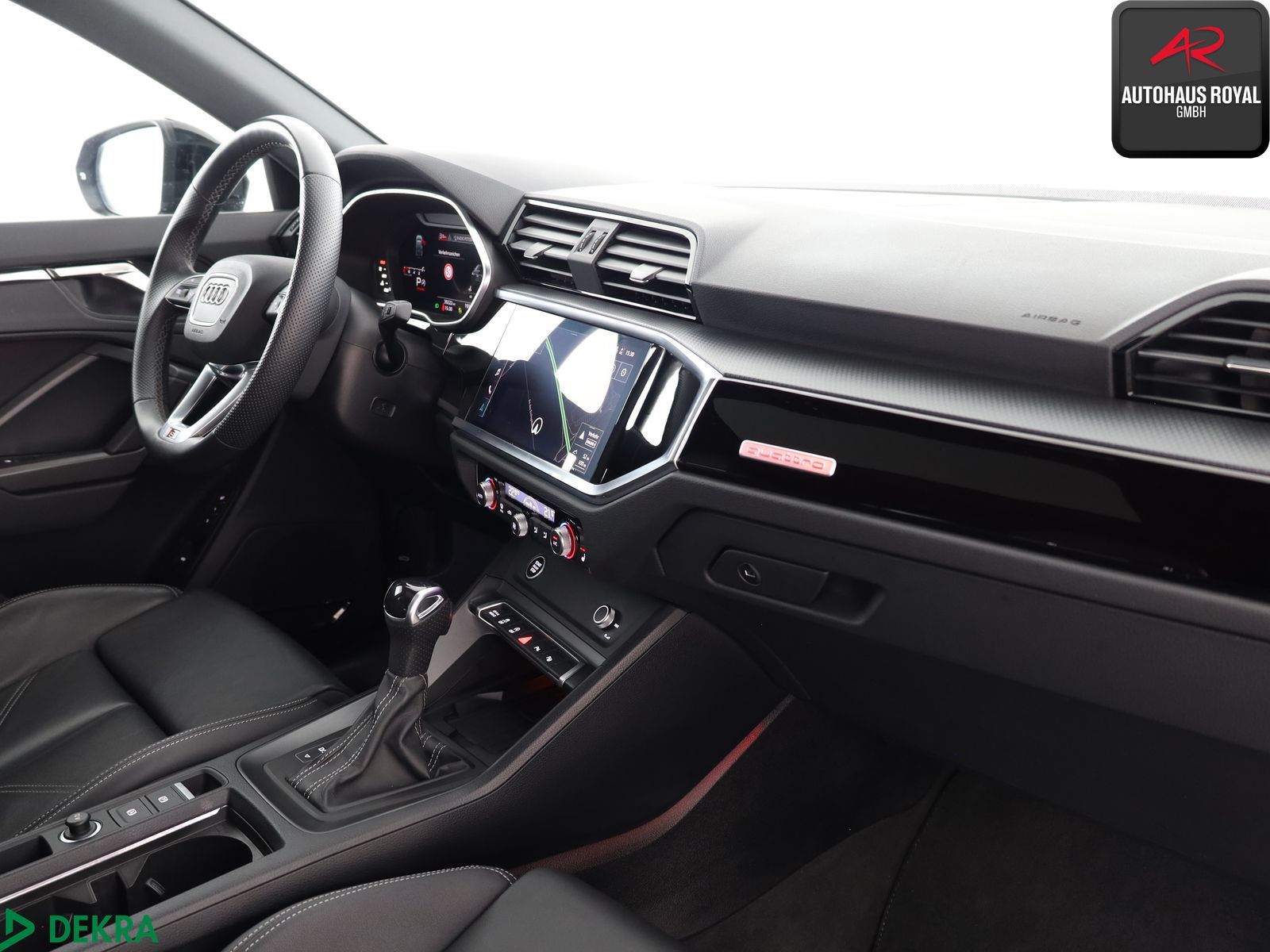 Audi Q3 Sportback 45 TFSI qu 3x S LINE MATRIX,SONOS foto 11