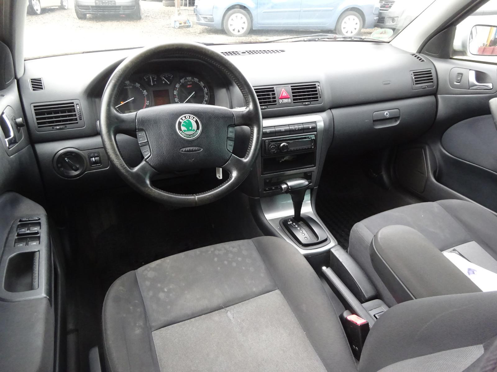 Skoda Octavia 2004 — photo 9