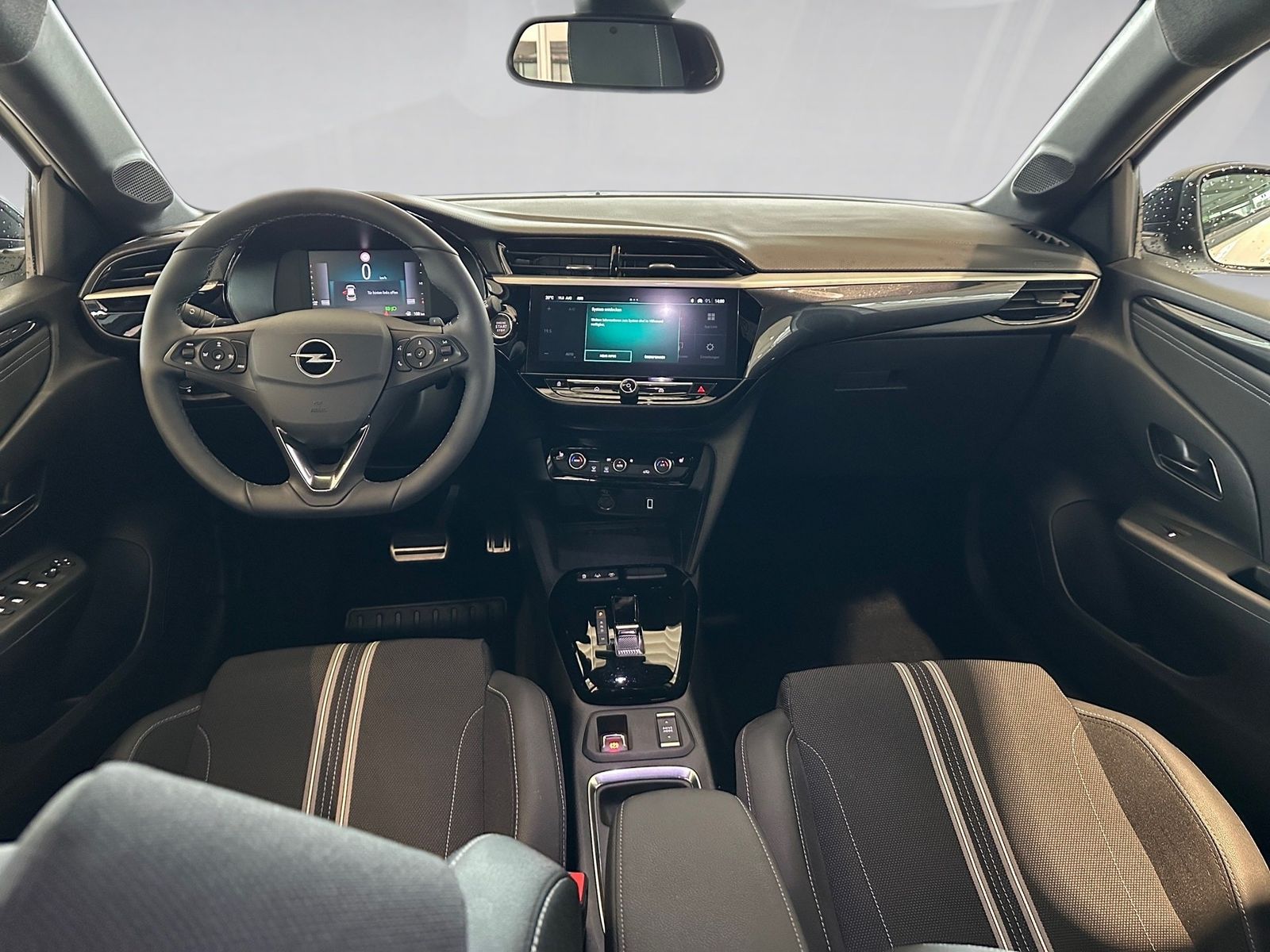 Fahrzeugabbildung Opel Corsa F 1.2 Turbo GS Kamera,LED,Navi,PDC,SHZ,LM