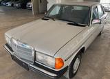 Mercedes-Benz 230 - Mercedes-Benz 230: Limousine