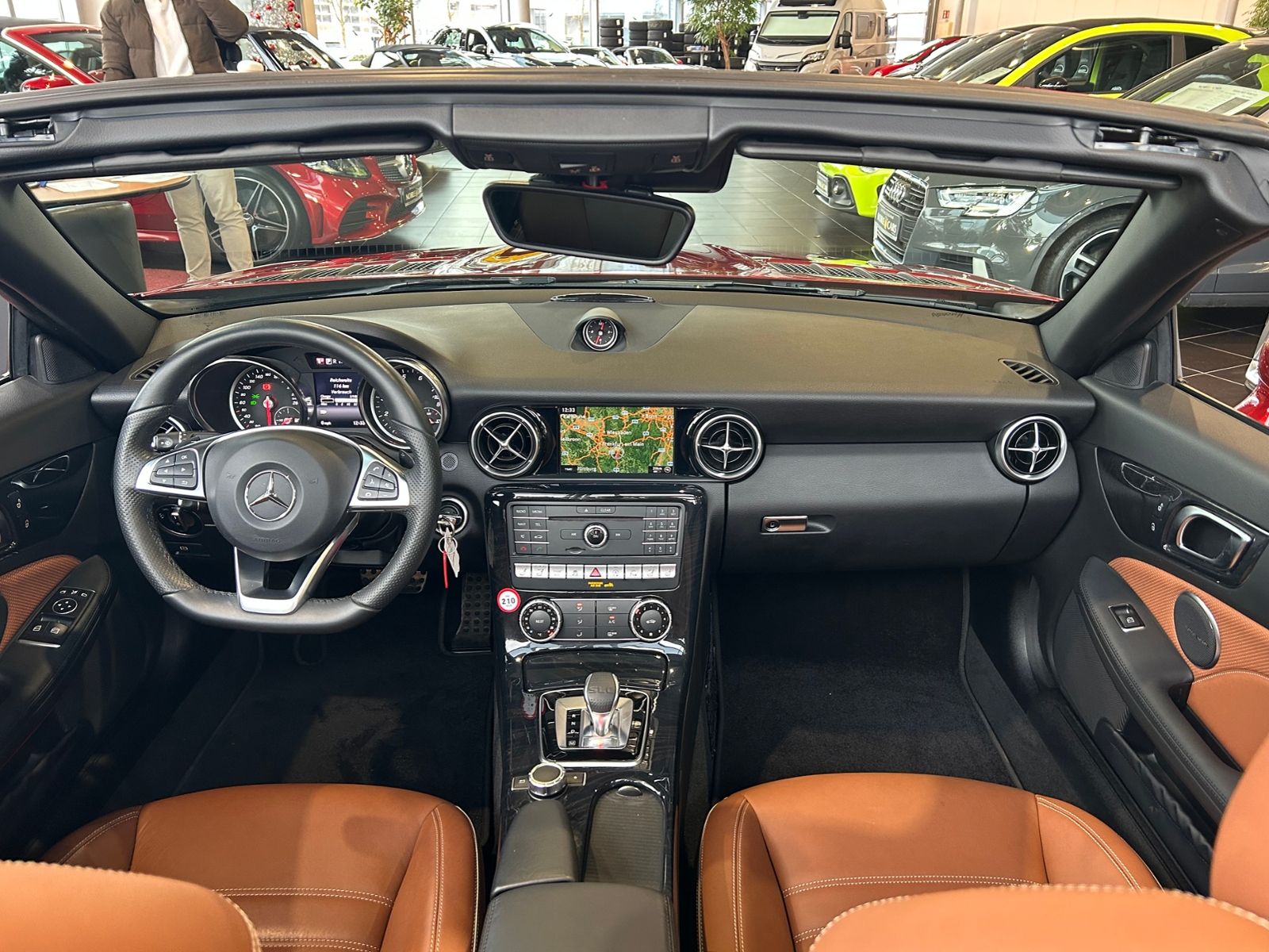 Fahrzeugabbildung Mercedes-Benz SLC 300 H/K RFK LED NAVI