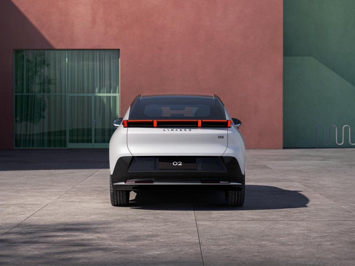 Lynk & Co 02