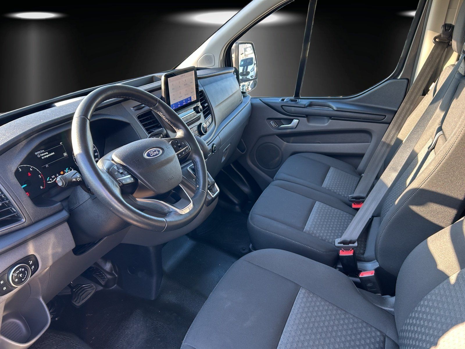 Fahrzeugabbildung Ford Transit Custom Kombi 320 L1 Trend Navi Dyn. Kurv