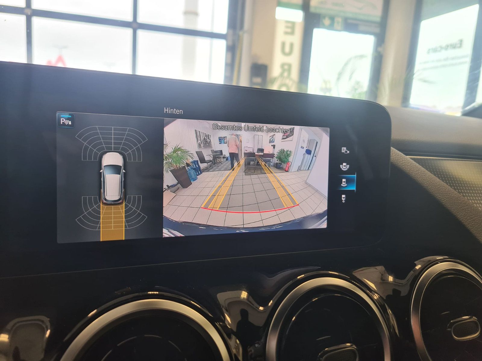 Fahrzeugabbildung Mercedes-Benz B 200 / KAMERA / NAVI / LED / AUTOMATIK