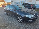 Volkswagen Passat Lim. Sportline - Volkswagen Passat aus 2008