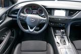 Opel Insignia 1.5 Turbo 121kW Ultimate 120 J. Auto ST - Opel Insignia: Schwarz