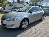 Opel Astra J Lim. 5-trg. Edition - Opel Astra aus 2010: J