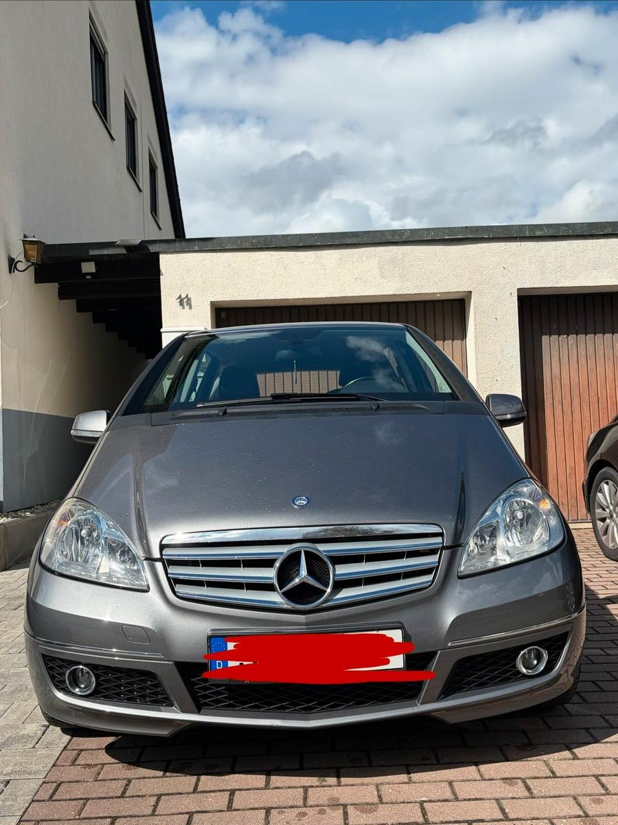 Mercedes-Benz A 180