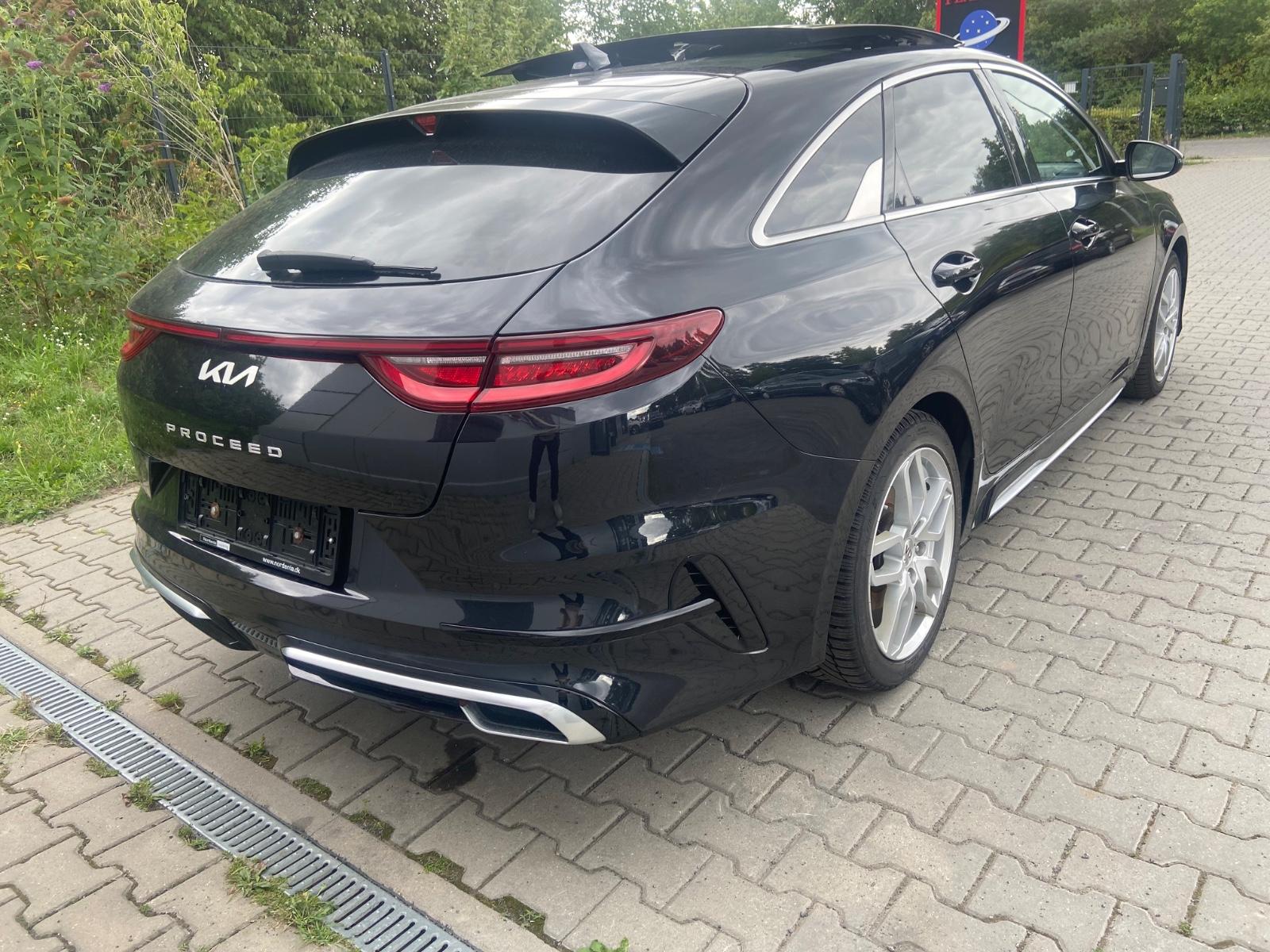 Kia pro cee'd / ProCeed