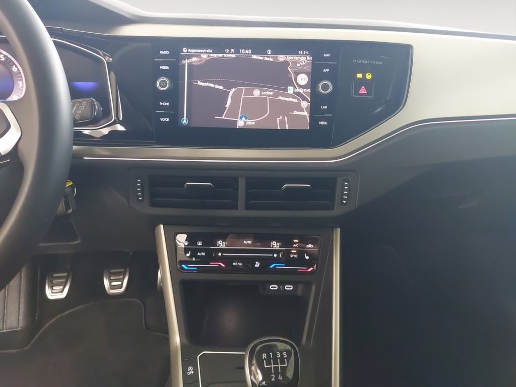 Fahrzeugabbildung Volkswagen Polo 1.0 TSI Move LED Navi SHZ