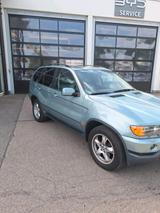 BMW Verkaufe BMW x5 e53 - BMW X5 E53 mit Benzin-Antrieb