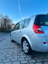 Renault Scenic II Grand Exception - Renault Scenic aus 2006 mit Diesel-Antrieb