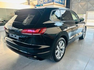 Volkswagen Touareg - 5