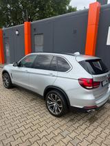 BMW X5 xDrive30d - - BMW X5 in Düsseldorf