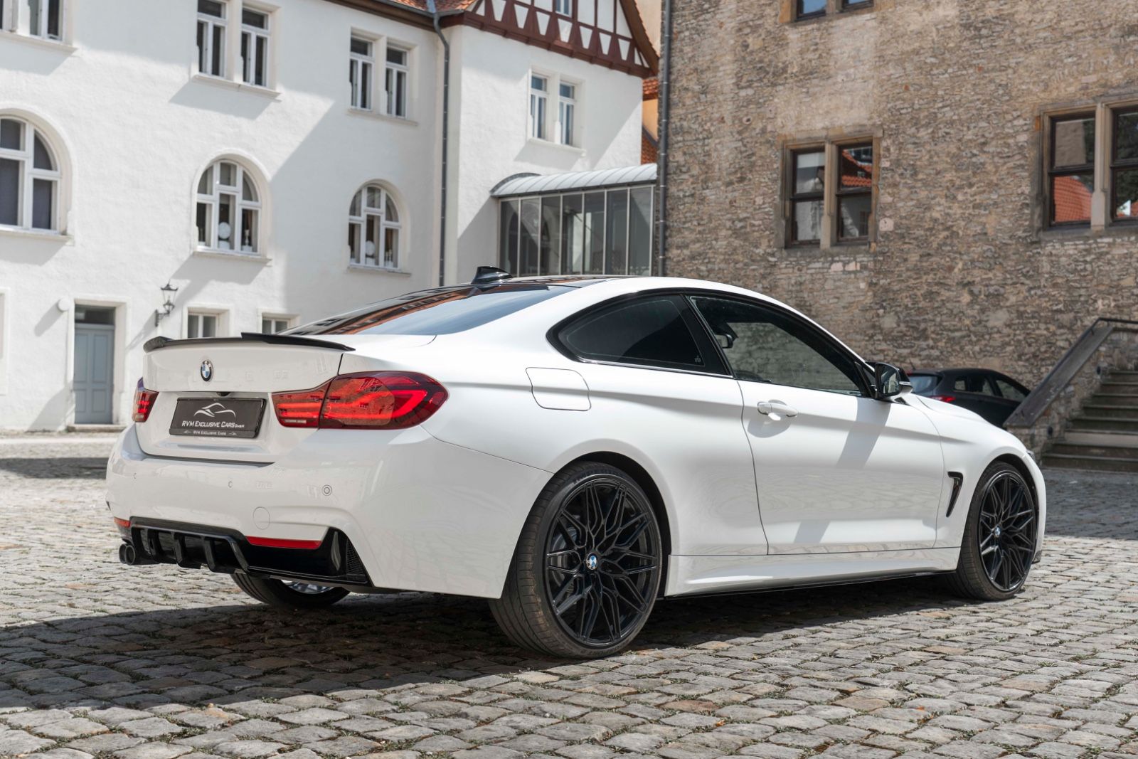 Fahrzeugabbildung BMW 430I Coupe M-Sport H&K LED CARPLAY ALC CARBON